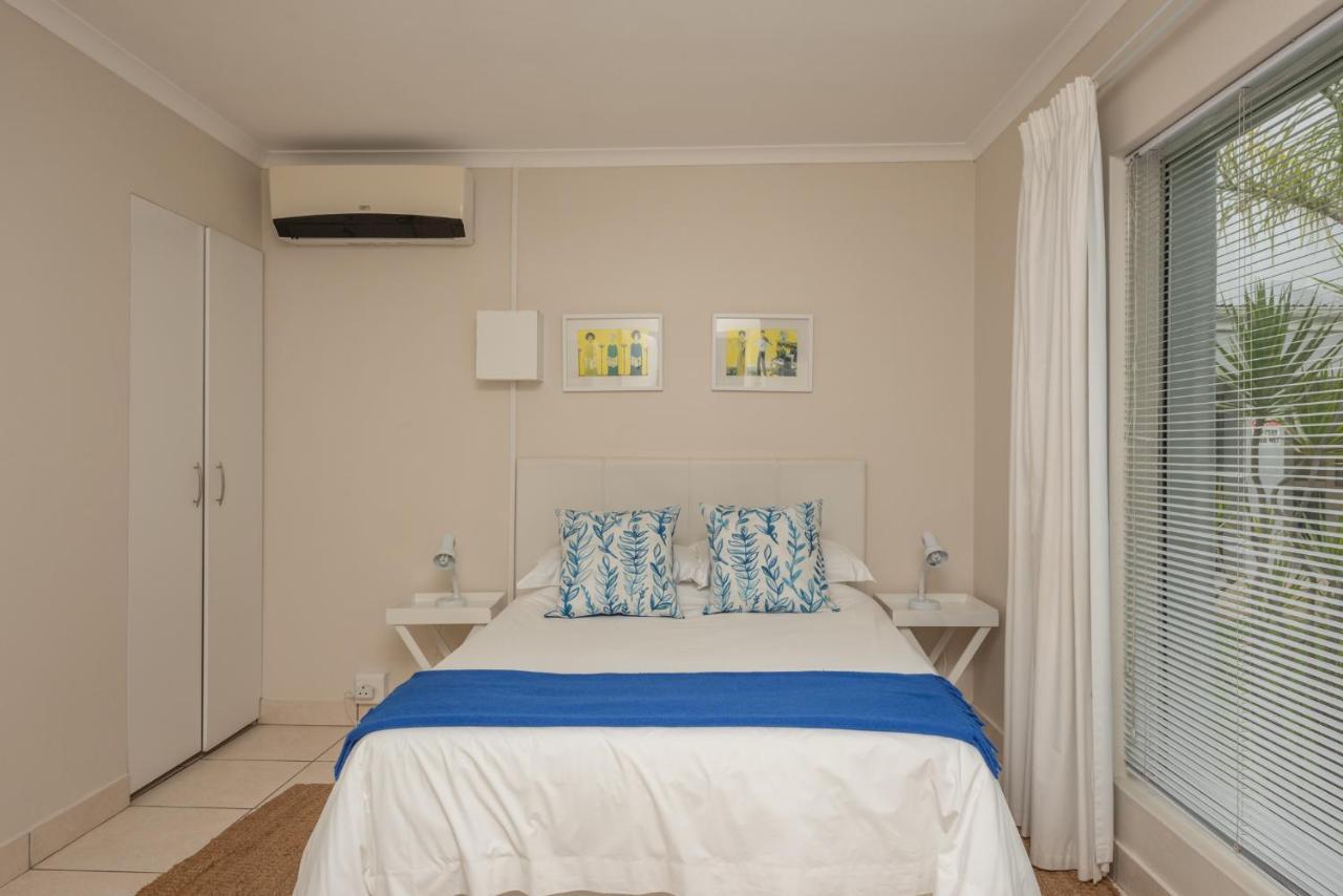 Millard Crescent Guest House Порт Елизабет Екстериор снимка