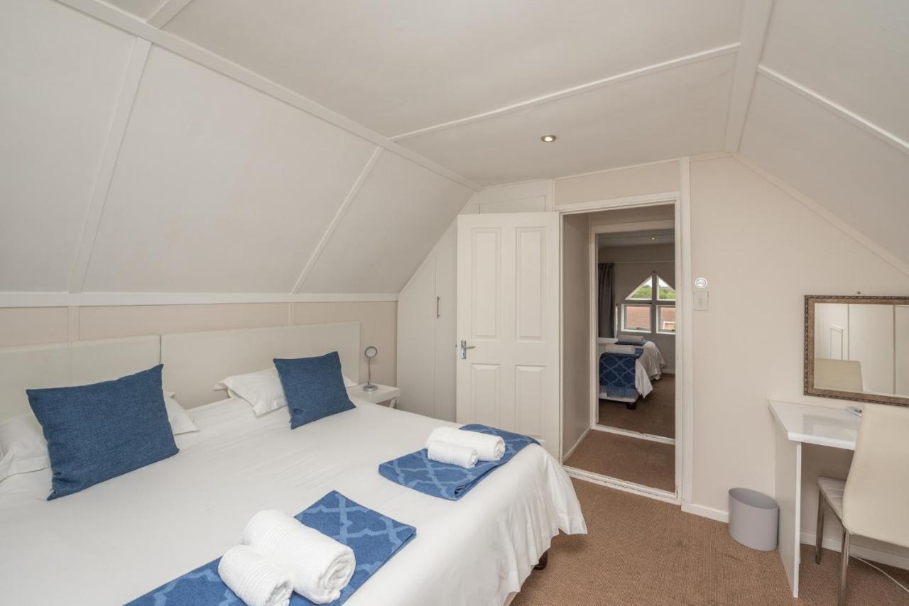 Millard Crescent Guest House Порт Елизабет Екстериор снимка