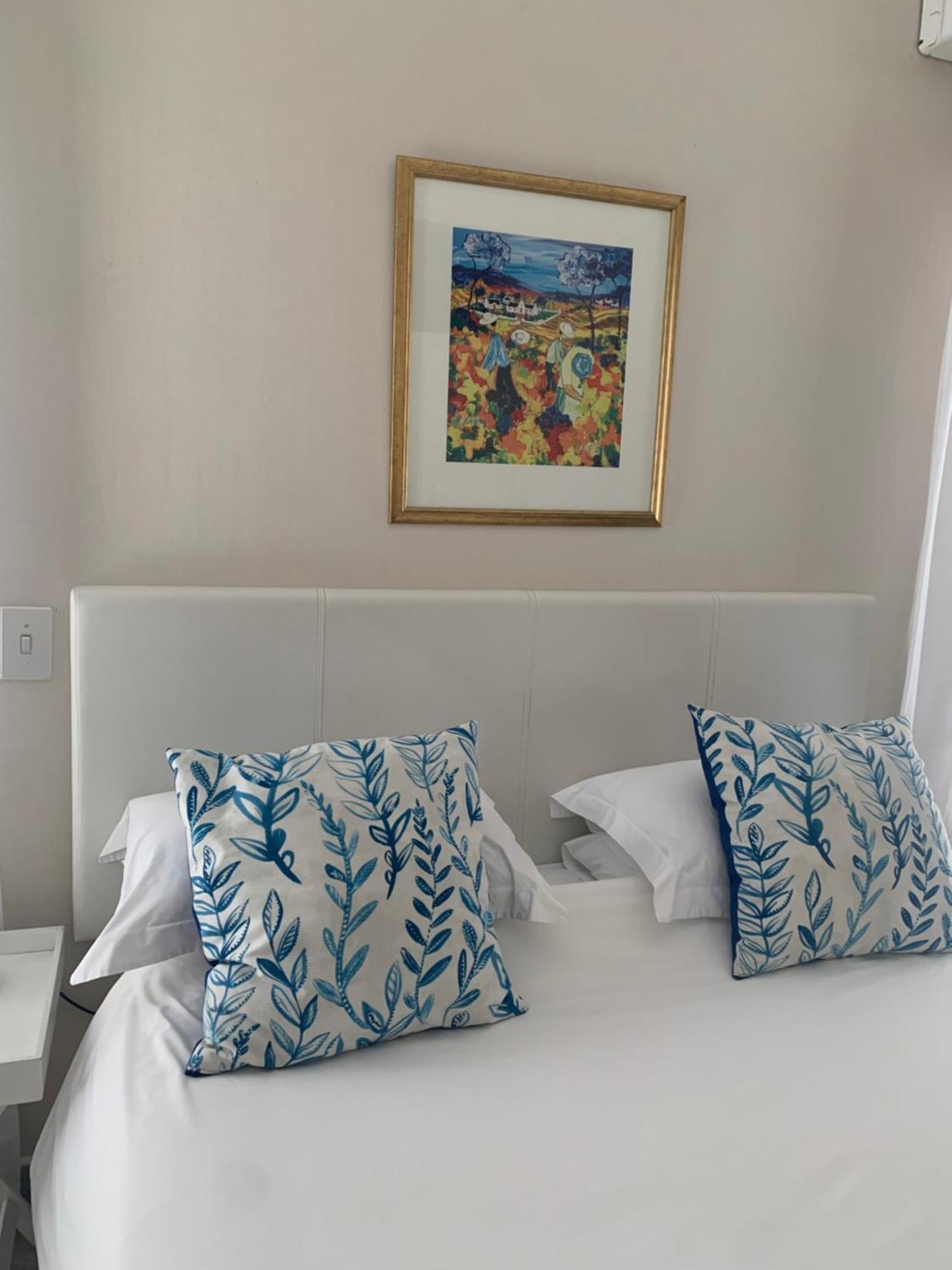 Millard Crescent Guest House Порт Елизабет Екстериор снимка