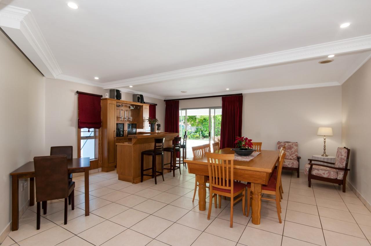 Millard Crescent Guest House Порт Елизабет Екстериор снимка